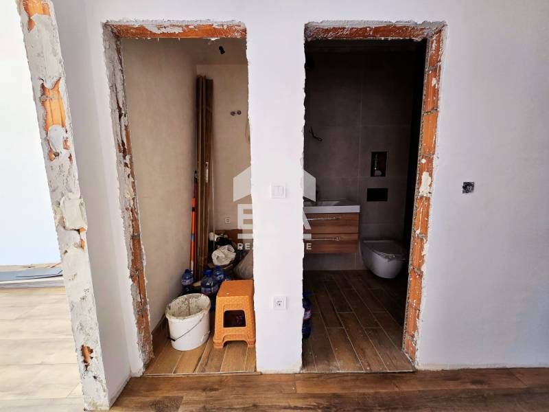 Продава се Двустаен апартамент в Варна, Виница - 72 кв.м за 1875 €/кв.м - Снимка #4