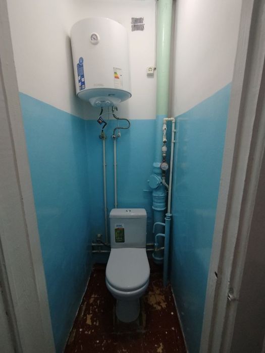 Зангиота туманида 3 хонали квартира ижарага берилади. Арзон. Срочно.