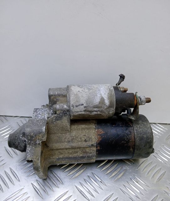 Electromotor  1.5 dci 8200584675a Dacia Logan prima generatie (faceli