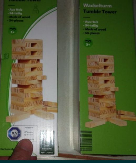 Turnul instabil jenga