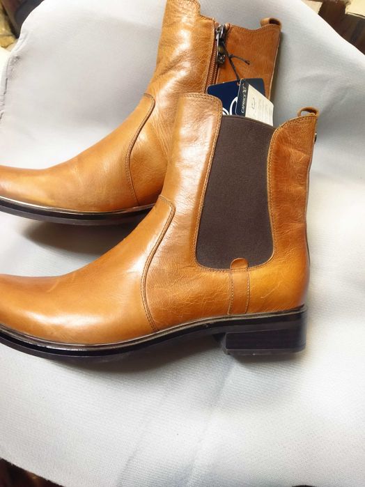 Продам женские кожаные сапожки Челси