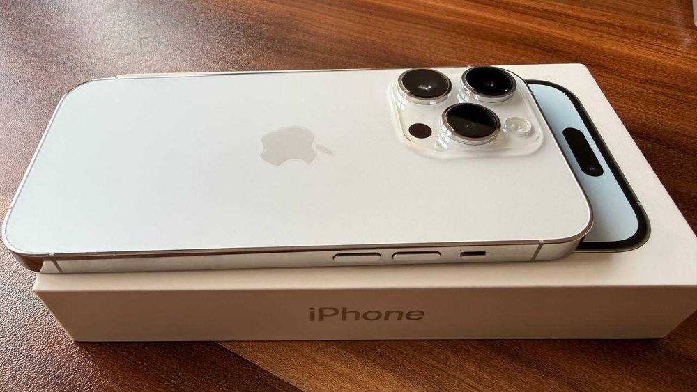 iPhone 14 Pro бял