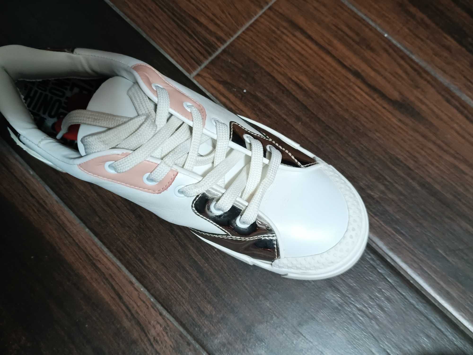 Дамски кецове/сникърси Moschino, 40 номер, оригинални