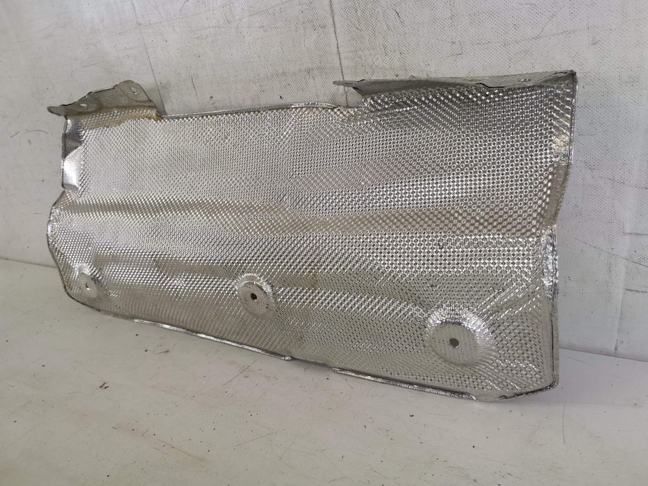 Топлоизолация За Задна Ауспухова Тръба BMW Серия 1 Ф20/Ф21 / BMW Seria