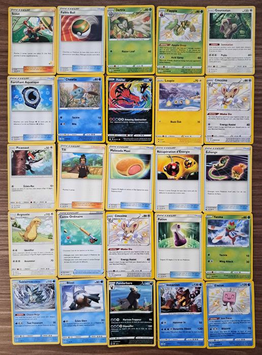 Pokemon TCG 129 cards + metal box