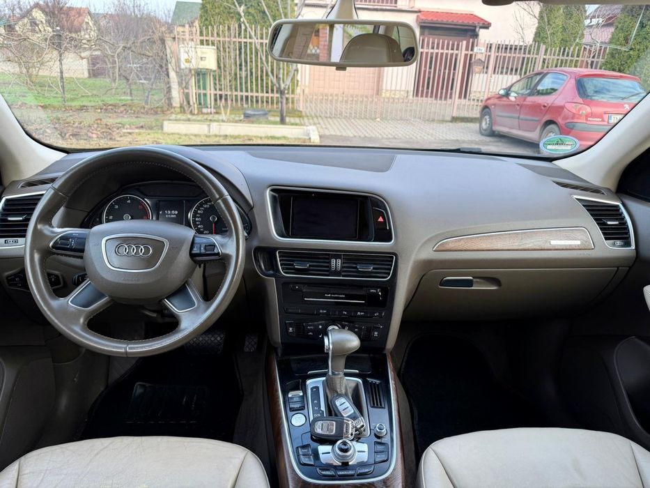 Vând Audi Q5 / 2.0 TDI / Quattro / S-Line