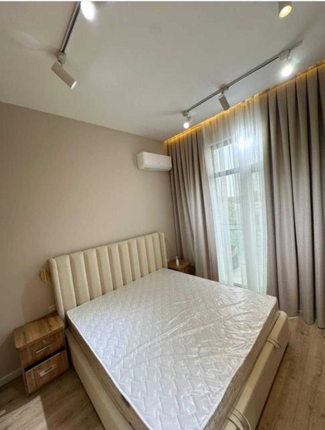 Аренда 2х ком квартира на улица Зиёлилар ор:  жк Tiara Residence (мдх)
