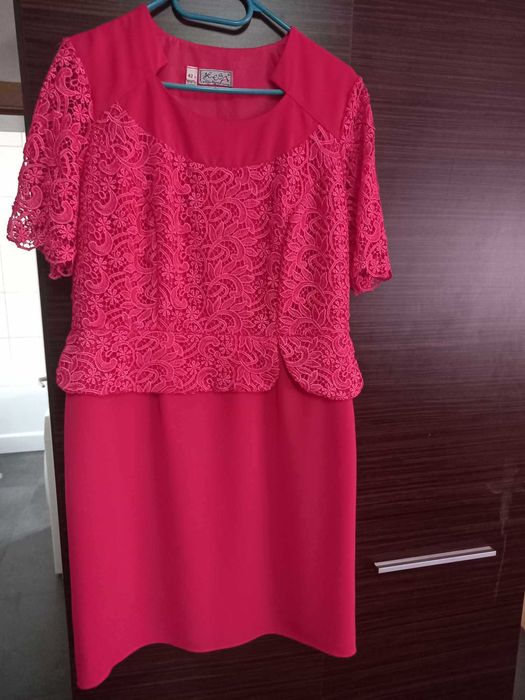 Rochie noua , deosebita