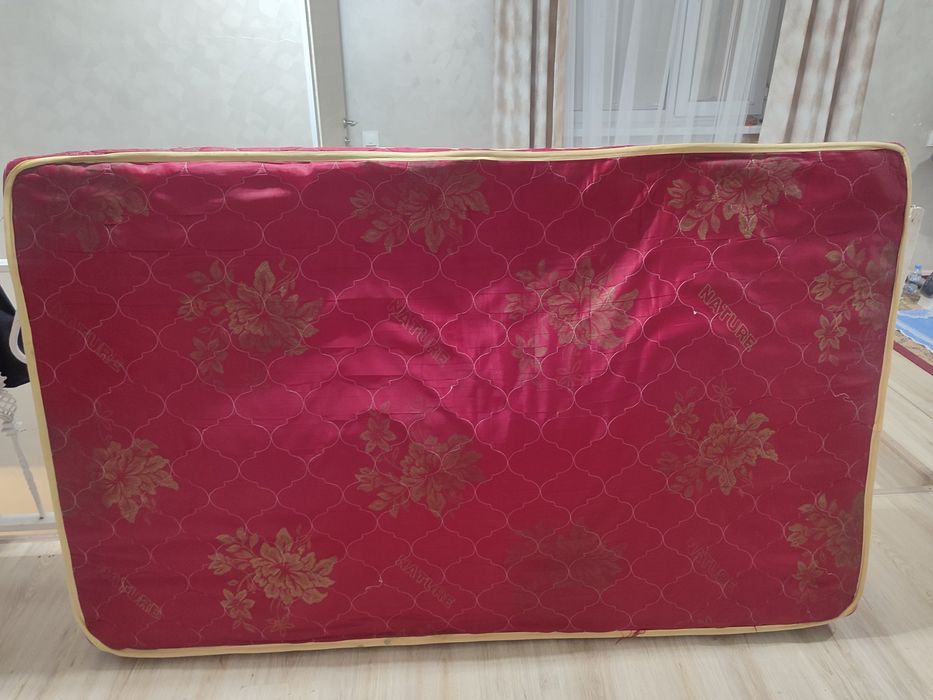 Продам б/у матрас 120х200см