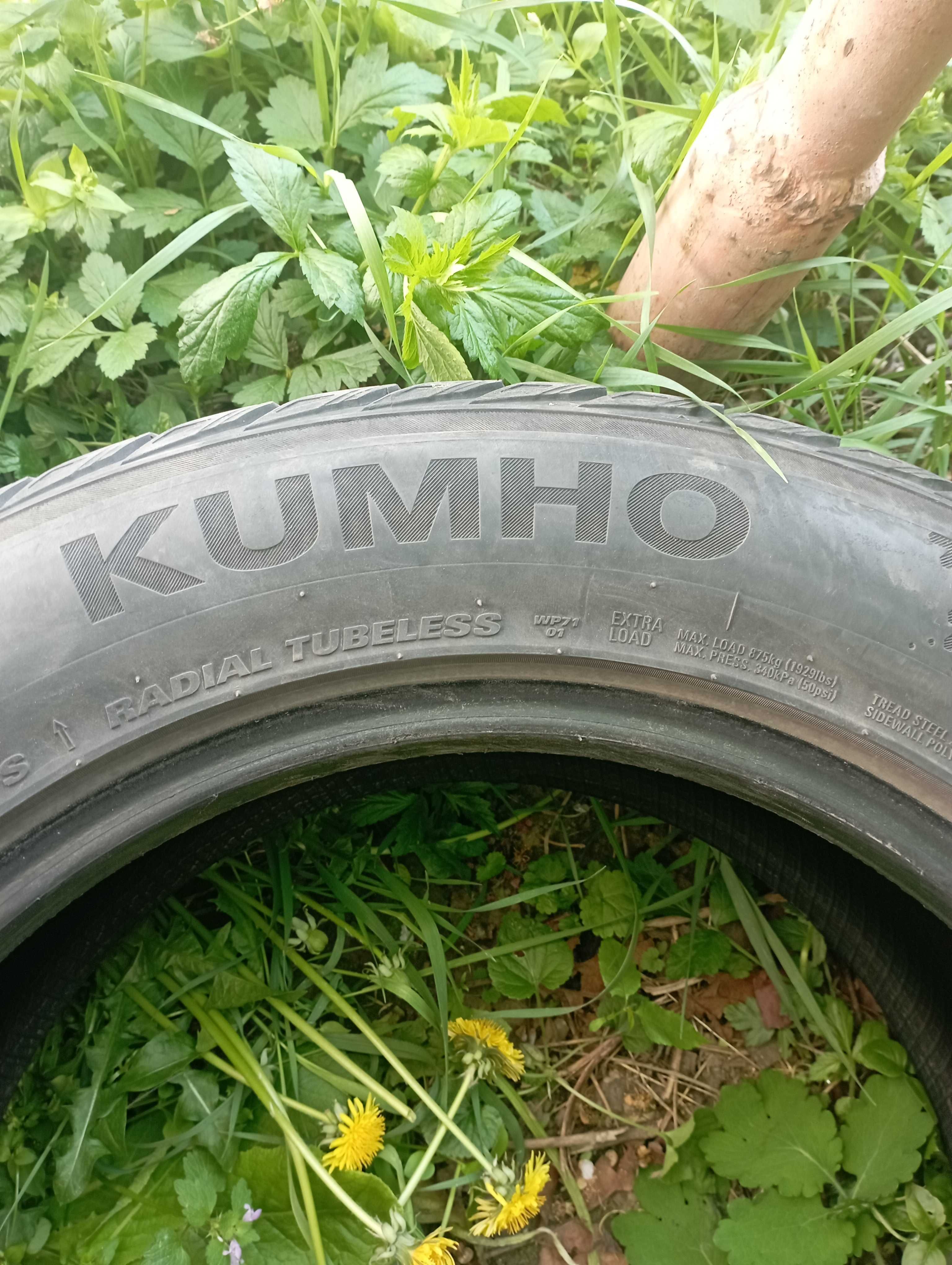 Kumho wintercraft 235/55/17 2бр