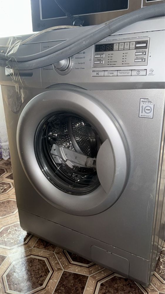 Продам стиральную машинку