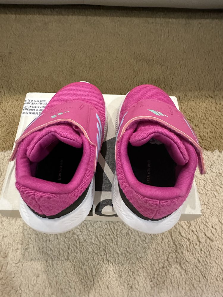 Маратонки adidas мрежести