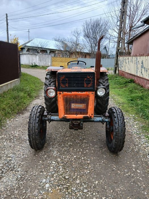 Tractor UTB 445 1990