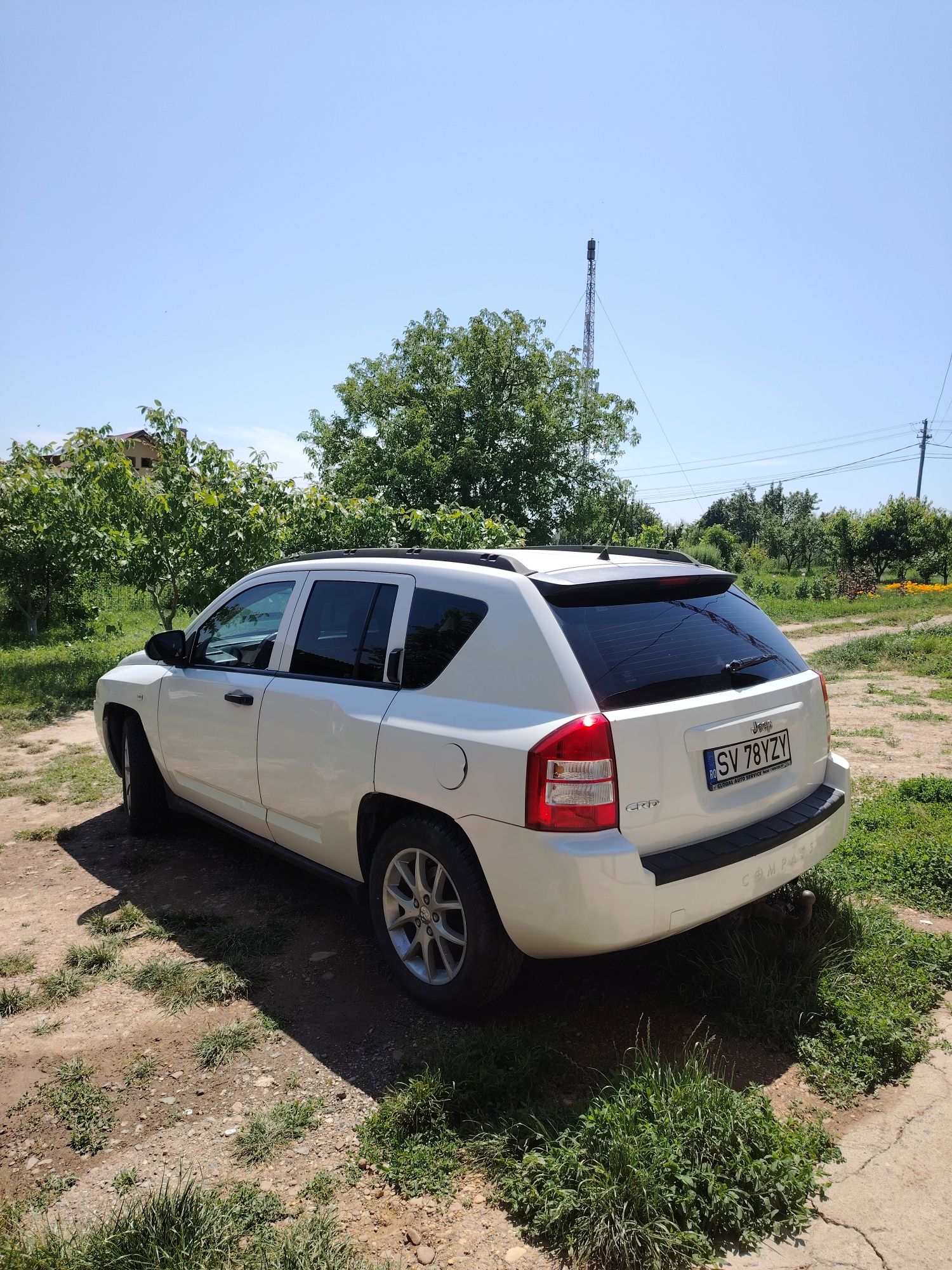 Vând Jeep Compass