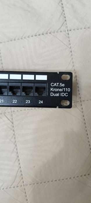 Патч панель 24 порта RJ-45
