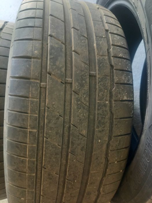 255 / 45 / 19    Hankook Ventus S1 Evo 3
