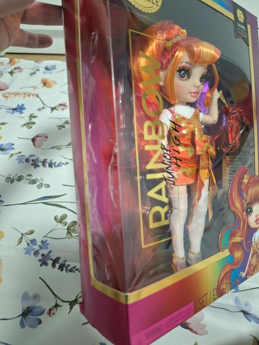 Rainbow High, Shadow High papusi