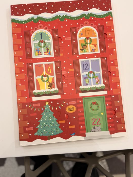 Коледни календари