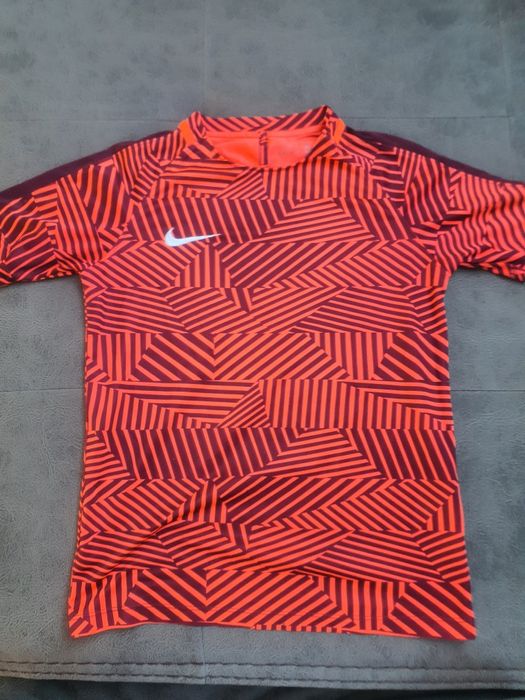 Тениска Найк размер 137-147