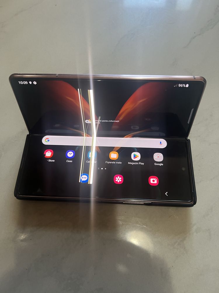 Samsung z fold 2 telefon utilizat foarte putin