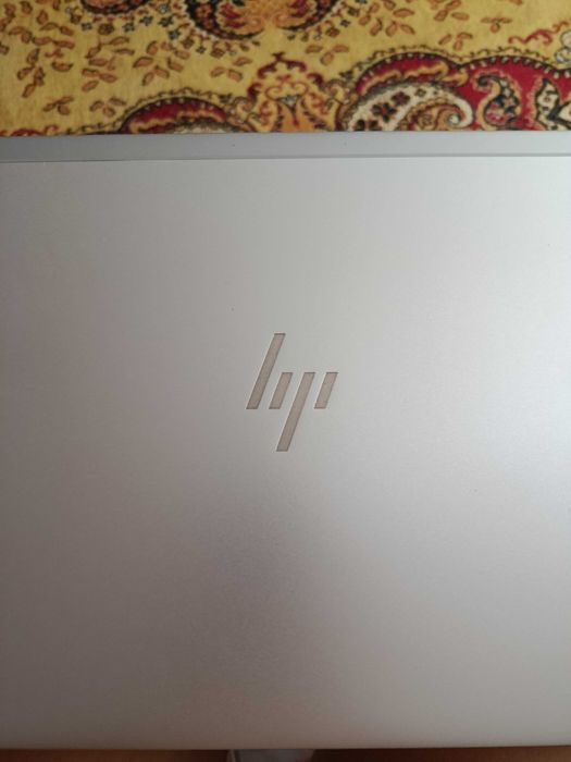 Laptop HP puțin folosit, cu acte