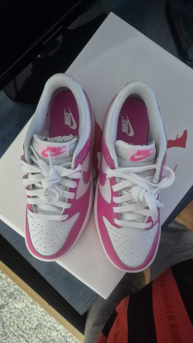 Adidasi Nike sb dunk