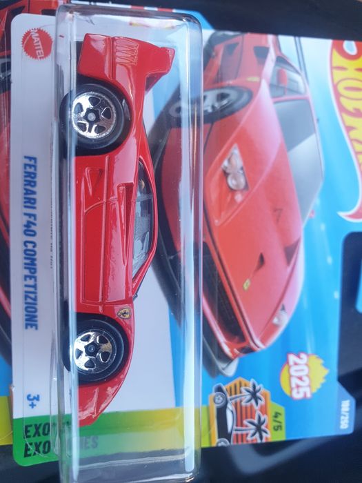 Ferrari F40 Hot Wheels