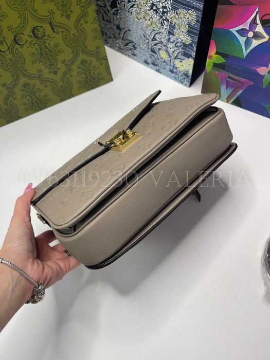 Geanta Louis Vuitton - Metis Taupe