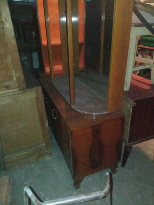 Mobila sufragerie furnir nuc din lemn masiv