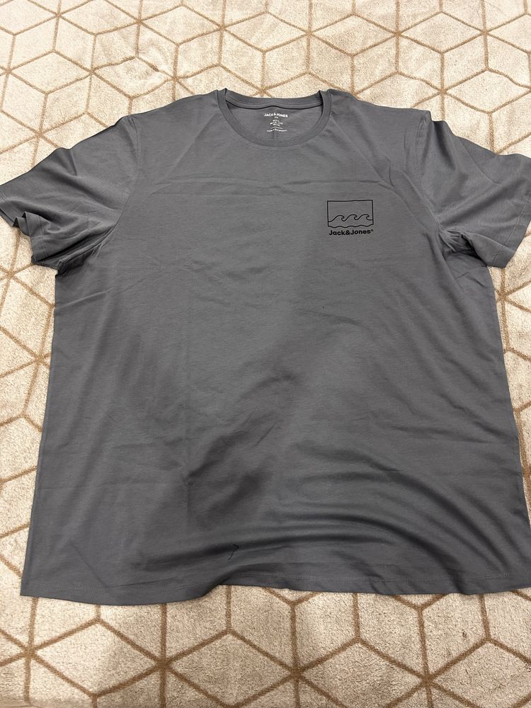 Комлект 5 тениски Jack & Jones