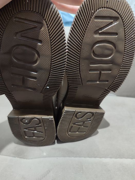 Sapok sotiladi xolati ideal 38 razmer