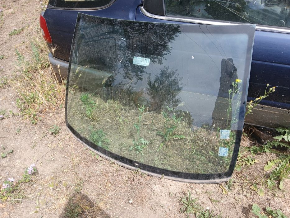 Предно (челно) стъкло за Volkswagen Fox /Фолксваген Фокс