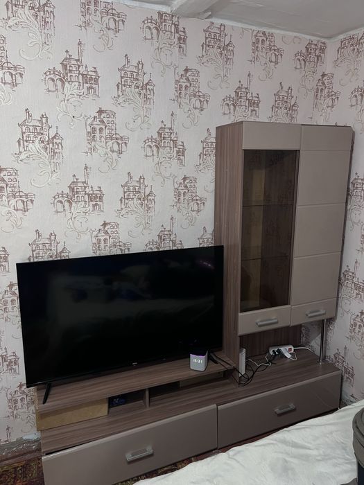 Продам стенку в зал