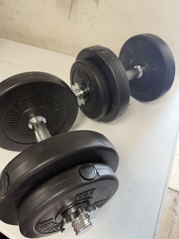 Gantere reglabile noi Germany, set 10 kg+10 kg=20 kg. Pret promo 150 l
