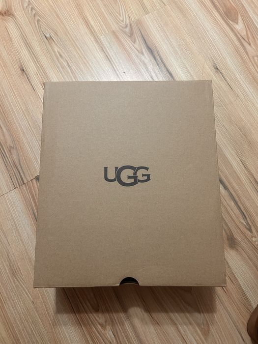 UGG Dipper black nr.40