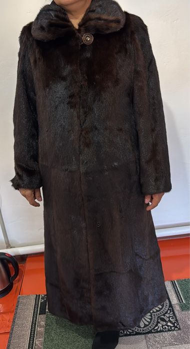 Продам норковую шубу.