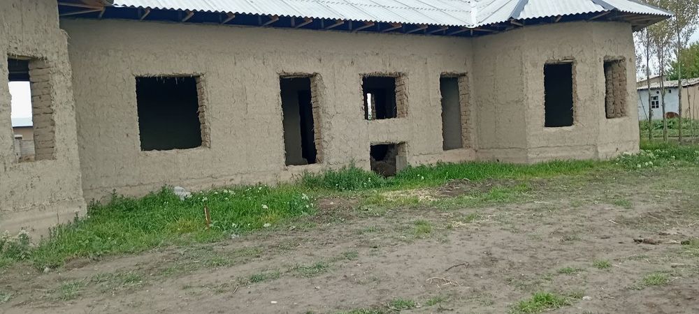 Уй сотилади 10сотх