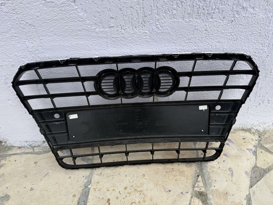 Предната решетка за Ауди B8+