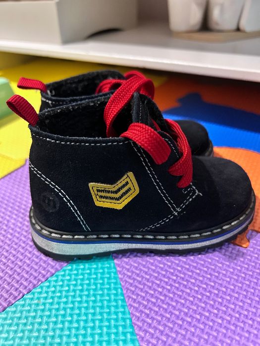 Нови детски боти melania