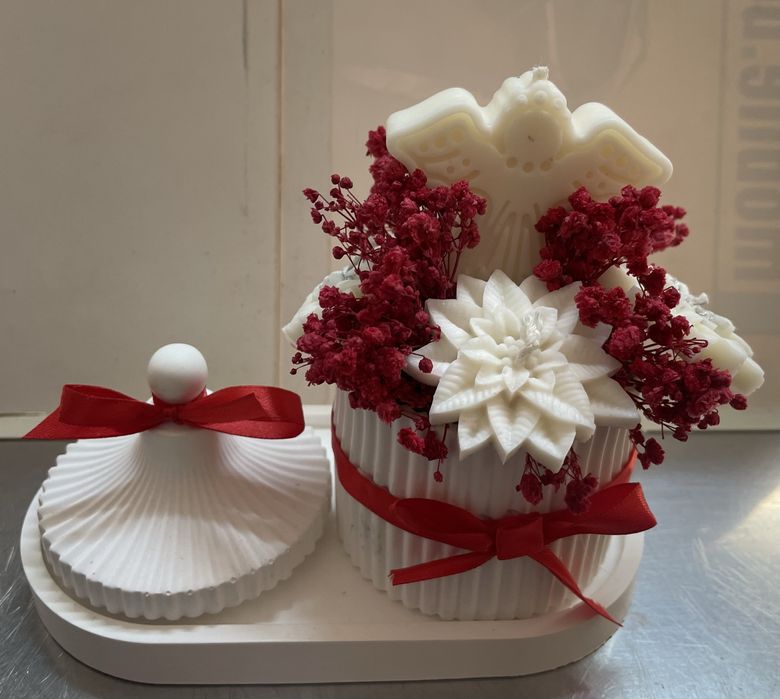 Коледни декорациш от восэк