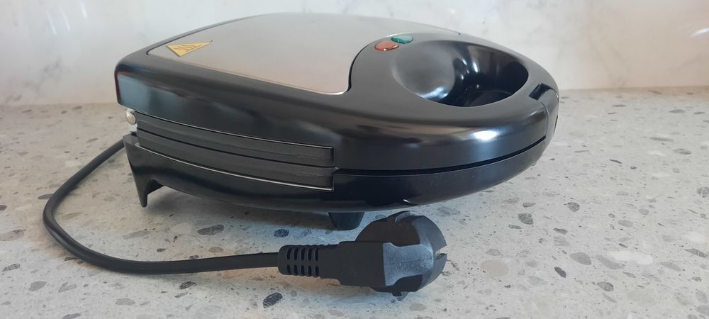 Sandwich maker 3 în 1