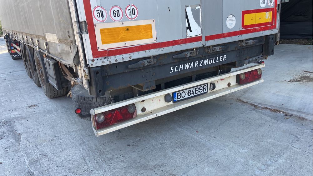 Semiremorca scwarzmuller