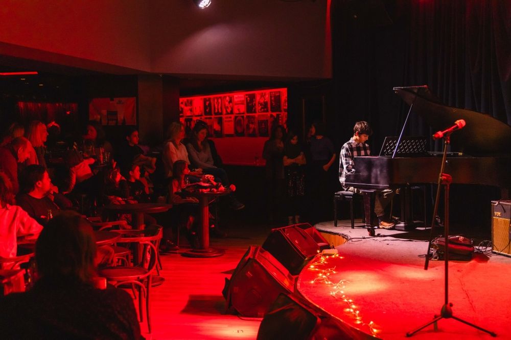 Уроци по пиано и солфеж