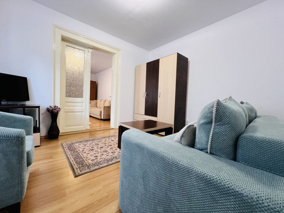 Casa de inchiriat 3 camere - curte proprie Centrul Istoric