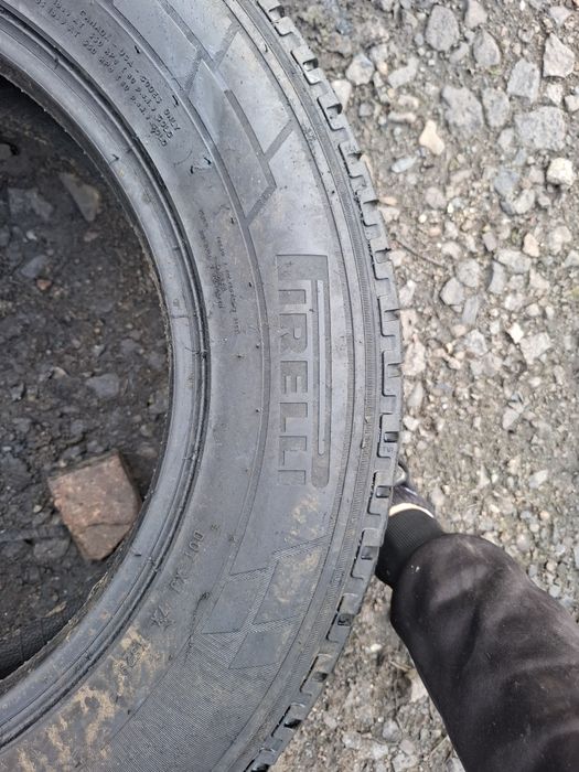 Vand 1 anvelopa 195 70 16 C pireli de iarna dot 2021