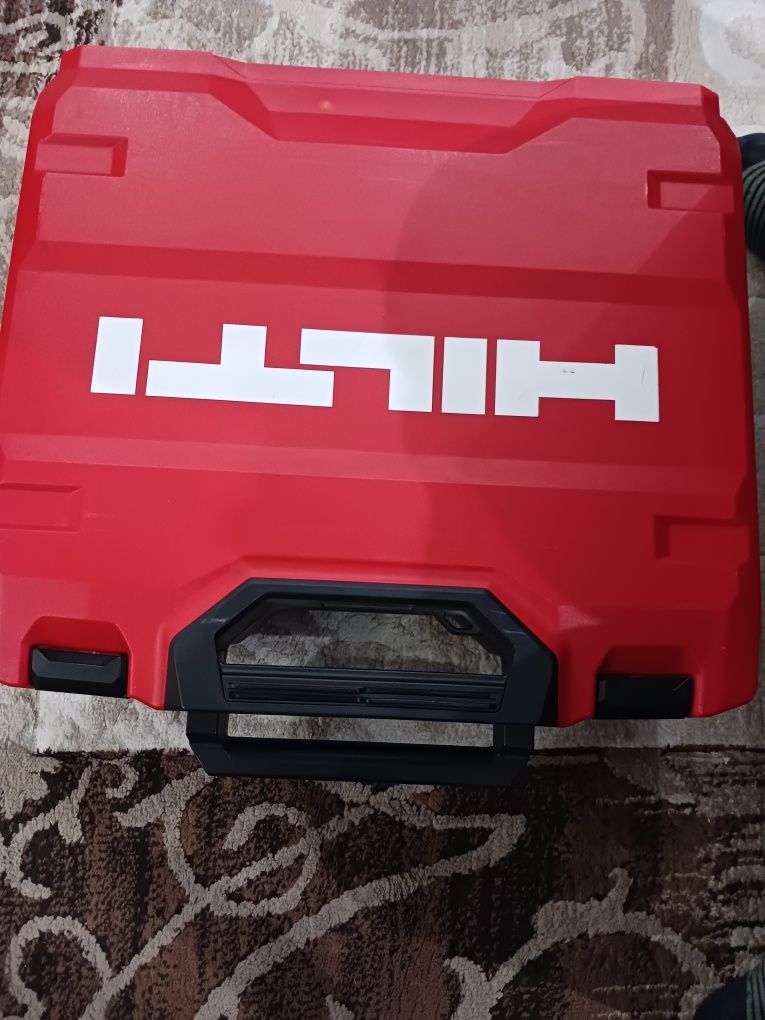 Перфоратор TE4 HILTI