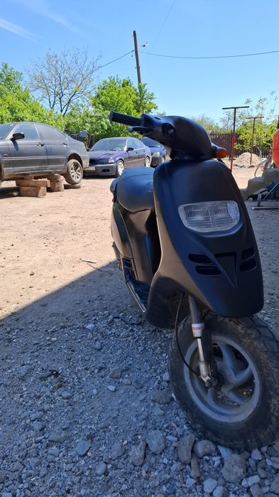Vând scuter 49cc