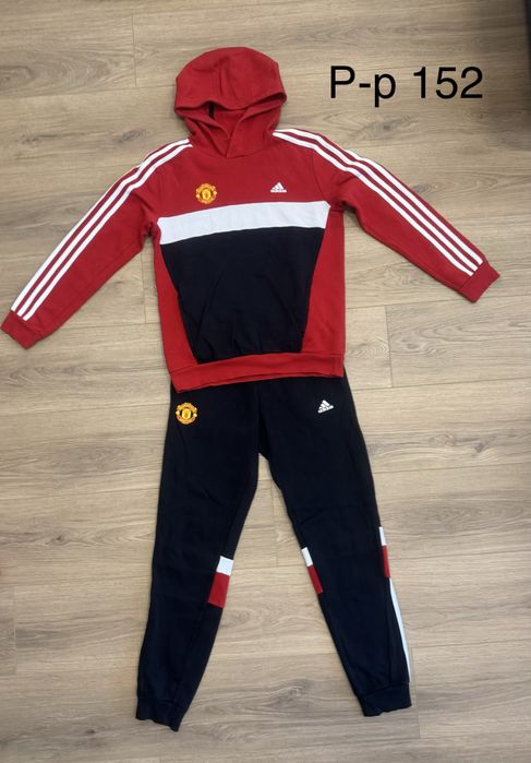 Спортни детски екипи