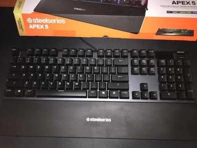 Tastatura gaming - steelseries apex 5 Hybrid blue mechanical Switch