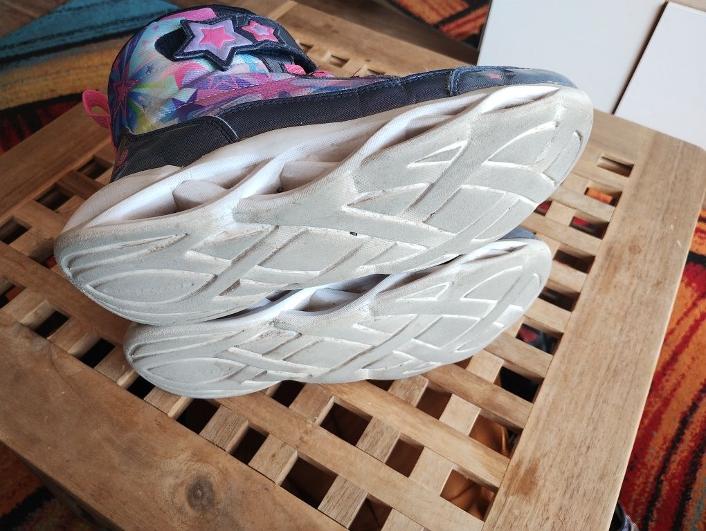 Skechers,Nike Маратонки за момичета